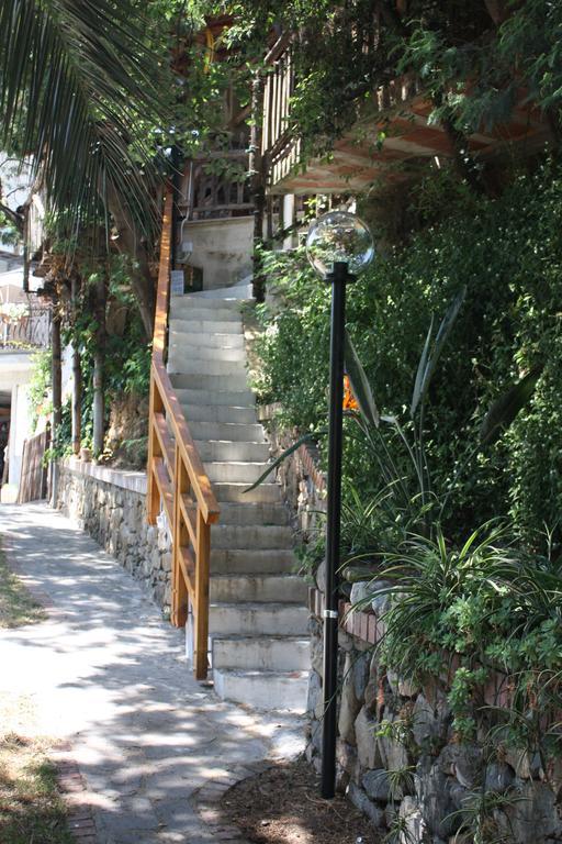 Bed & Breakfast Lujocanda Casarza Ligure Exterior photo